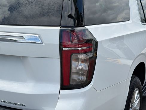 Used 2023 Chevrolet Suburban Premier image 10