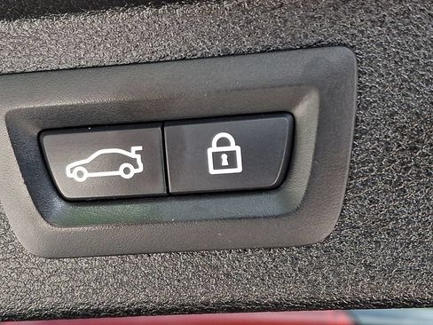 Used 2016 BMW X5 M AWD/4WD image 30