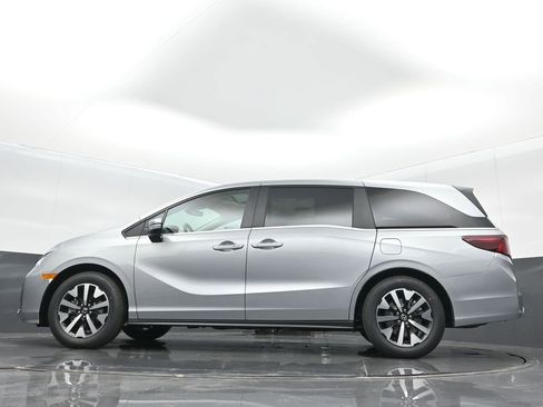New 2026 Honda Odyssey EX-L image 14
