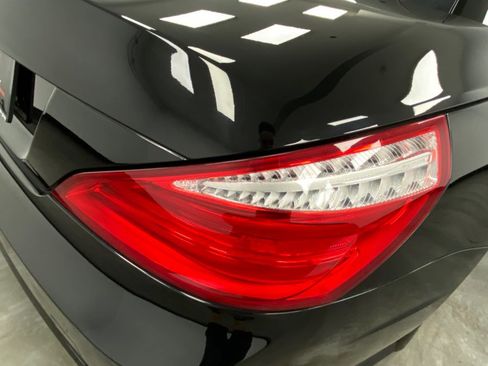 Used 2014 Mercedes-Benz SL 550 image 23