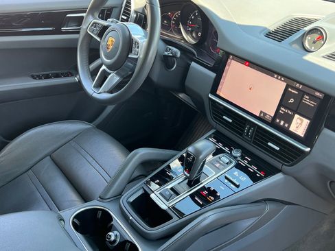 Certified 2021 Porsche Cayenne AWD/4WD image 16