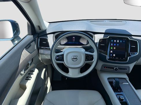 Used 2023 Volvo XC90 B6 Plus AWD/4WD image 17