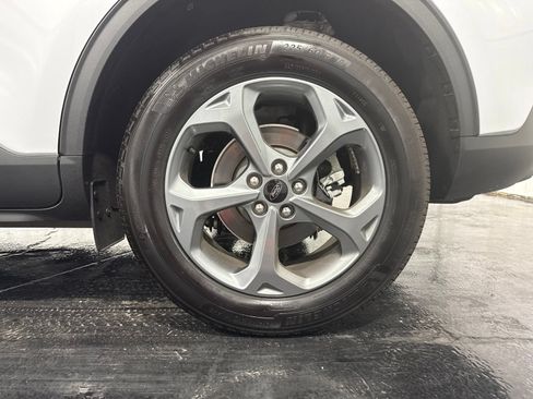 Used 2025 Ford Escape ST-Line AWD/4WD image 7