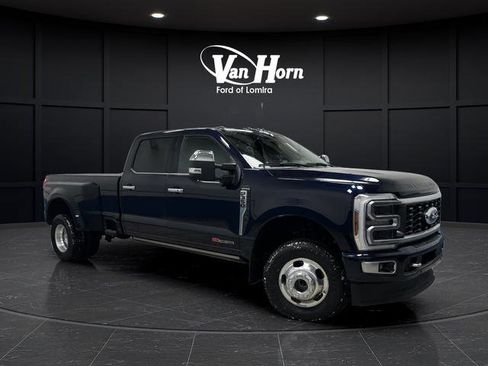 Used 2024 Ford F350 Platinum AWD/4WD image 1