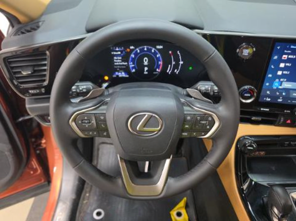 Used 2025 Lexus NX 250 FWD w/ Accessory Package (K3) image 5