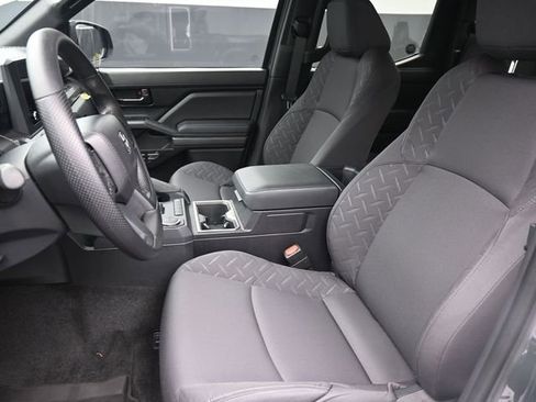 Certified 2025 Toyota Tacoma SR5 image 19