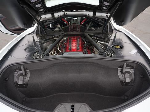 Used 2023 Chevrolet Corvette Stingray Premium Cpe w/ Z51 Performance Package RWD image 28