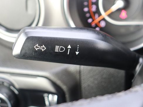 Used 2023 Jeep Gladiator Willys image 21