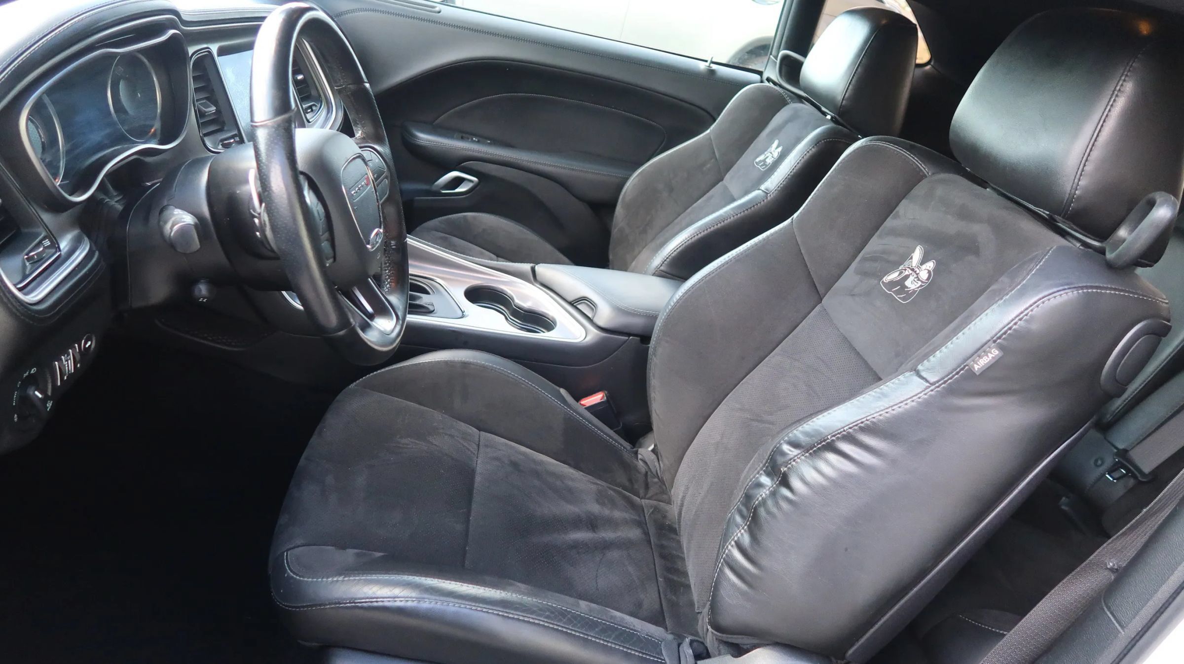 Used 2020 Dodge Challenger R/T Scat Pack w/ Plus Package RWD image 17