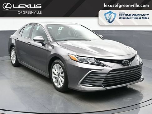 Used 2024 Toyota Camry LE w/ Convenience Package FWD image 2