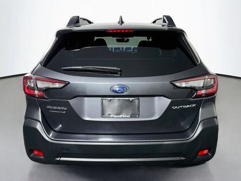 Used 2023 Subaru Outback Premium AWD/4WD image 8