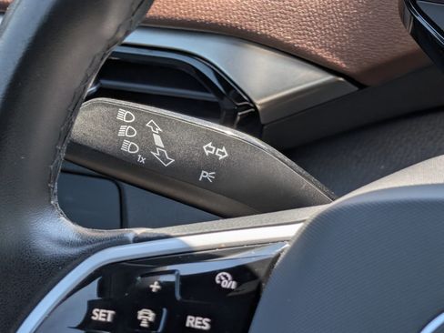 Certified 2023 Volkswagen ID.4 Pro AWD/4WD image 23