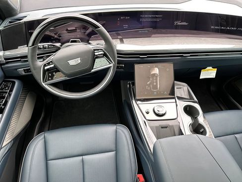 New 2026 Cadillac Escalade IQL Sport 2 w/ LPO, ONYX Package image 14