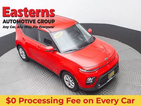 Used 2020 Kia Soul EX FWD image 3