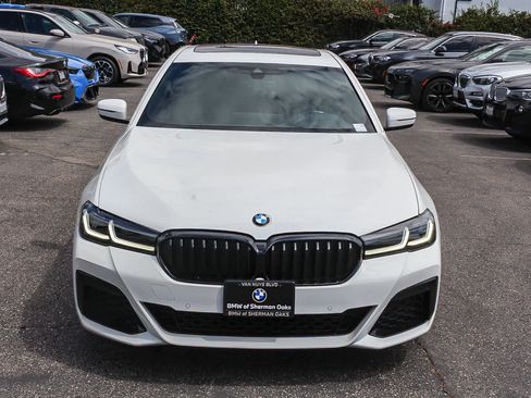Used 2023 BMW 530i w/ M Sport Package RWD image 2