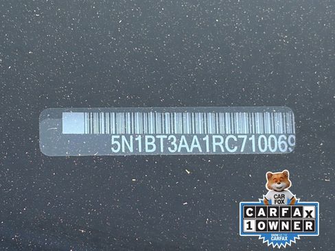 Used 2024 Nissan Rogue S image 34