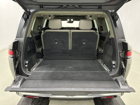 Used 2023 Rivian R1S Launch Edition image 15