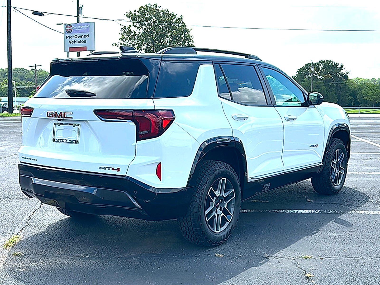 New 2026 GMC Terrain AT4 w/ Convenience Package III AWD/4WD image 9