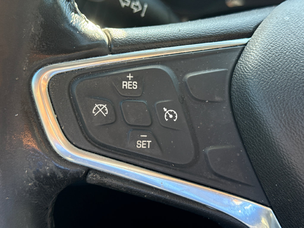 Used 2019 Chevrolet Equinox Premier FWD image 27