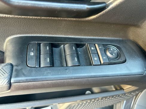 Used 2025 Toyota Tacoma SR5 RWD image 13
