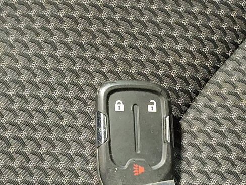 Used 2023 GMC Terrain SLE w/ LPO, Floor Liner Package image 32