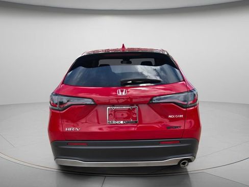 Used 2025 Honda HR-V Sport image 5