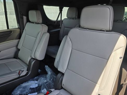 New 2026 GMC Yukon XL Elevation w/ Elevation Premium Package AWD/4WD image 18