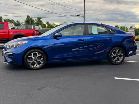 Used 2020 Kia Forte LXS FWD image 7