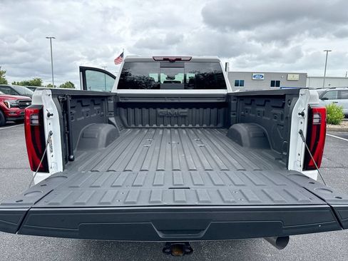 Used 2025 GMC Sierra 2500 Denali Ultimate AWD/4WD image 25