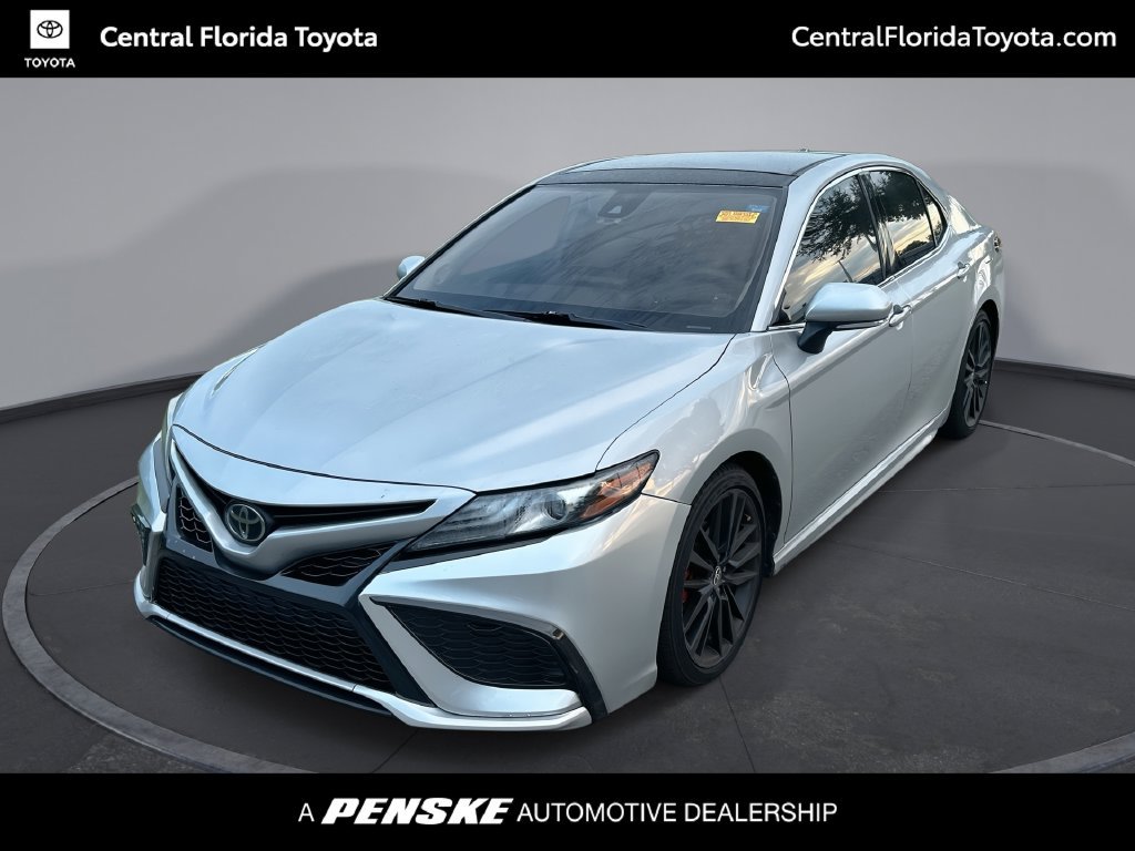 Used 2022 Toyota Camry XSE w/ Navigation Package FWD image 1