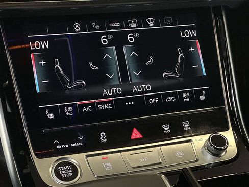 Used 2025 Audi A8 L 3.0T AWD/4WD image 30