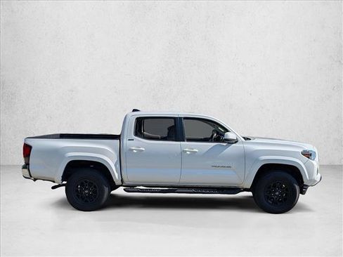 Used 2022 Toyota Tacoma SR5 image 4