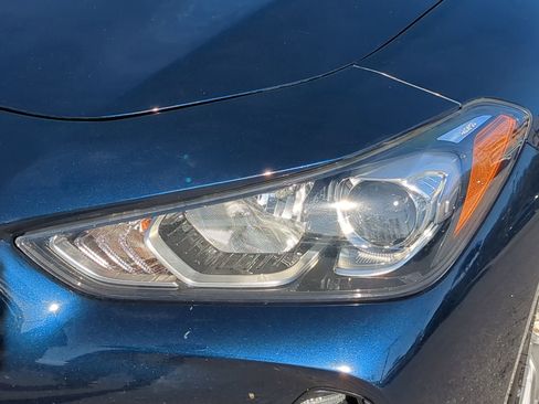 Used 2020 Genesis G70 2.0T image 36