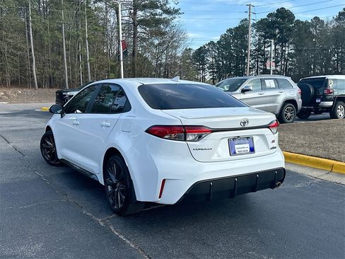 Used 2024 Toyota Corolla SE image 6