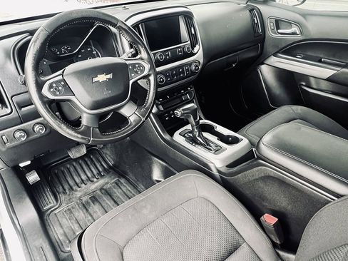Used 2020 Chevrolet Colorado LT w/ Safety Package image 8