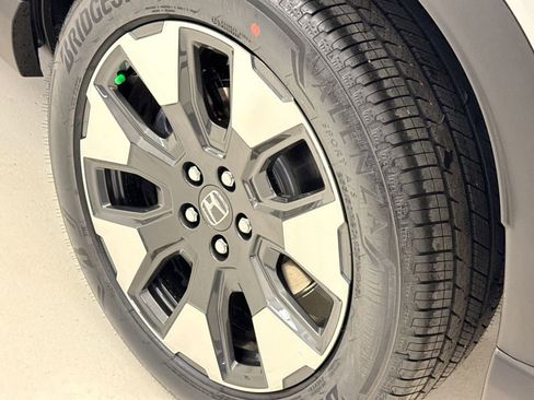 New 2026 Honda Pilot Elite image 12