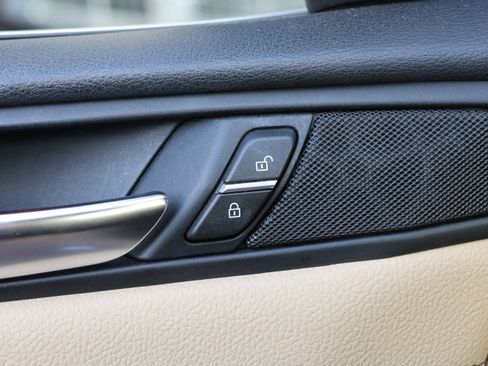 Used 2016 BMW X4 xDrive28i image 13