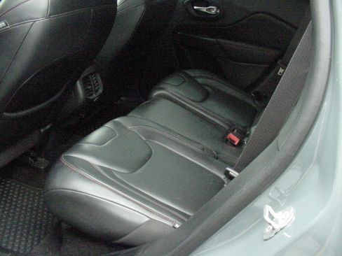 Used 2014 Jeep Cherokee Trailhawk w/ Comfort/Convenience Group image 35
