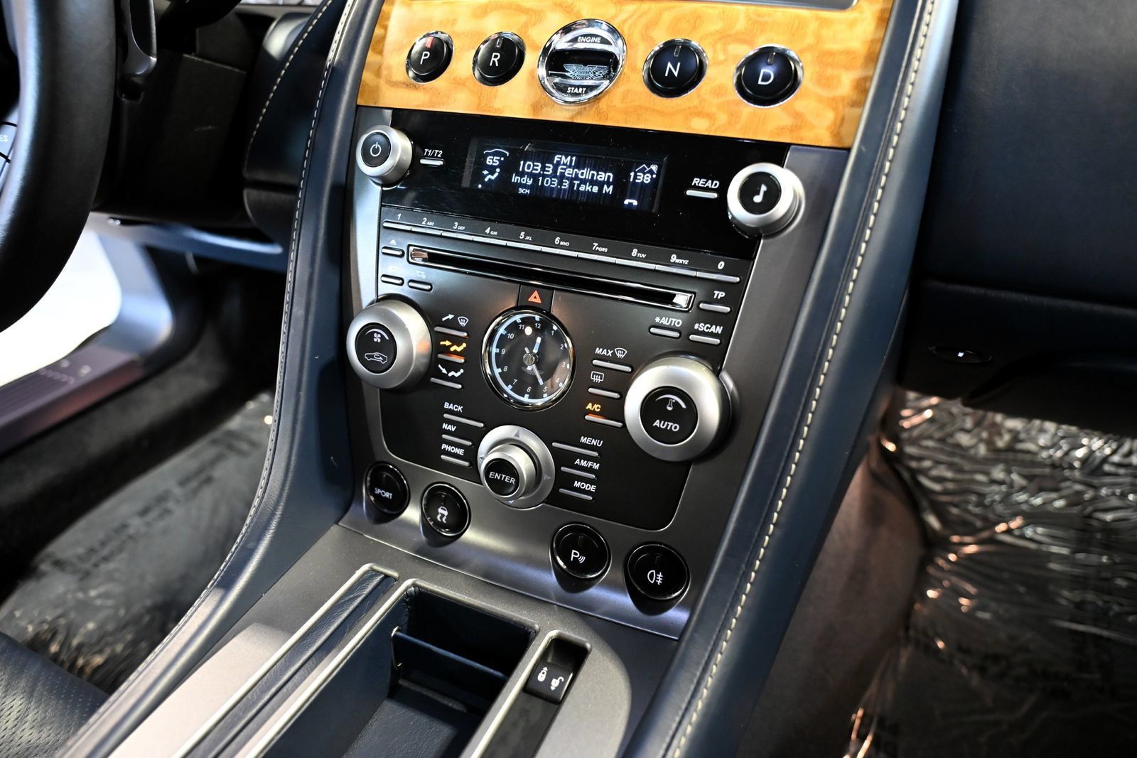 Used 2009 Aston Martin DB9 Coupe RWD image 37