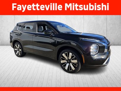 New 2025 Mitsubishi Outlander SE