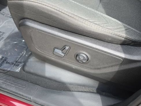 Used 2019 RAM 1500 Big Horn RWD image 13