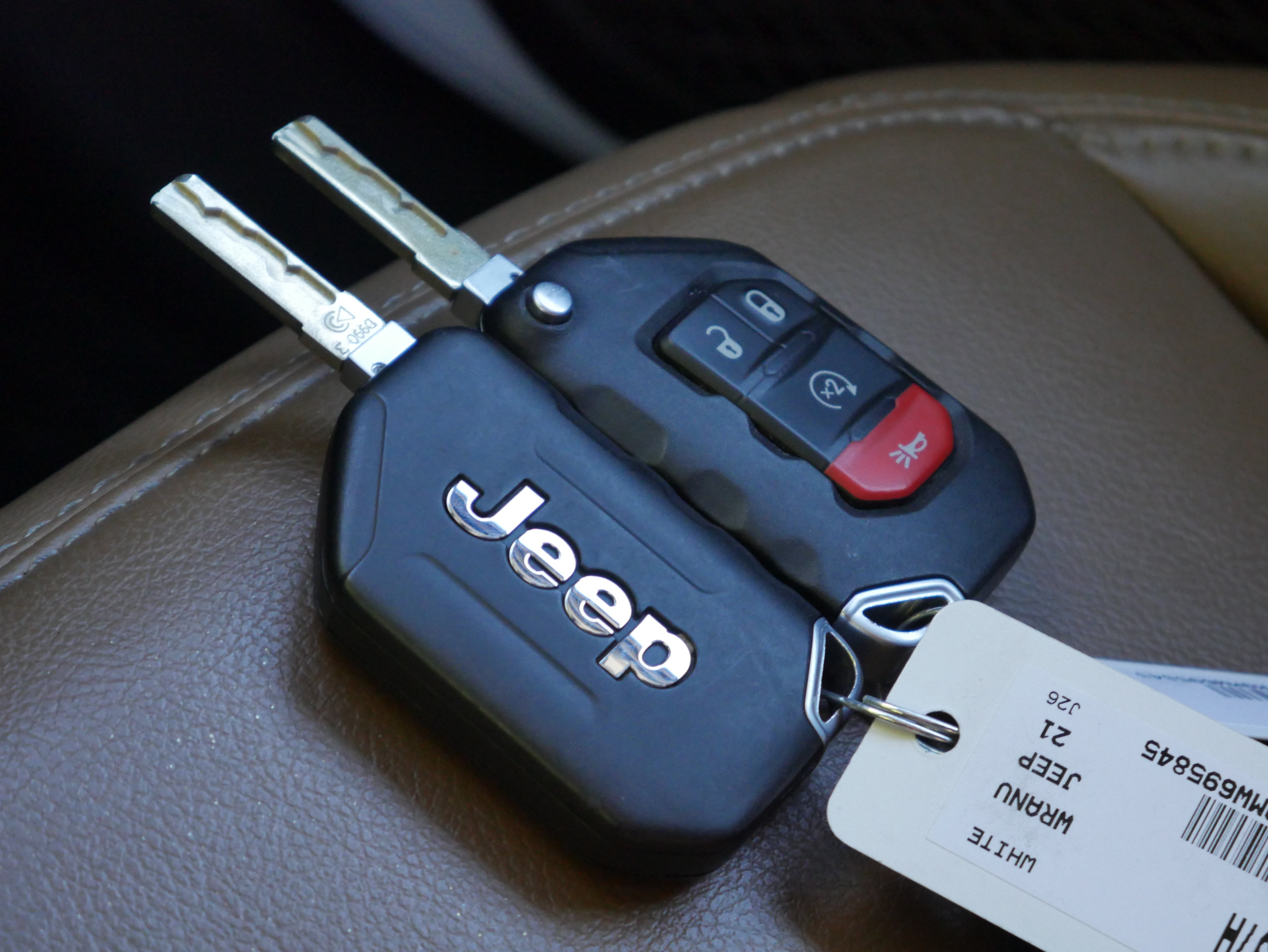 Used 2021 Jeep Wrangler Unlimited Rubicon AWD/4WD image 37