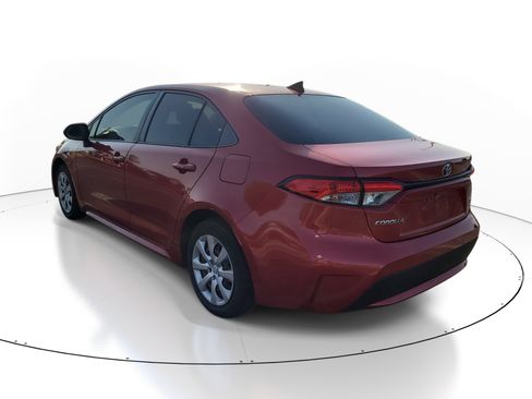 Used 2020 Toyota Corolla LE FWD image 5