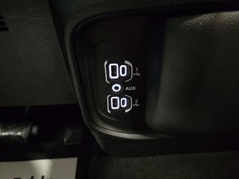 Used 2021 RAM 1500 Big Horn image 16