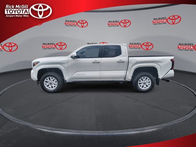 Used 2026 Toyota Tacoma SR5 AWD/4WD image 5