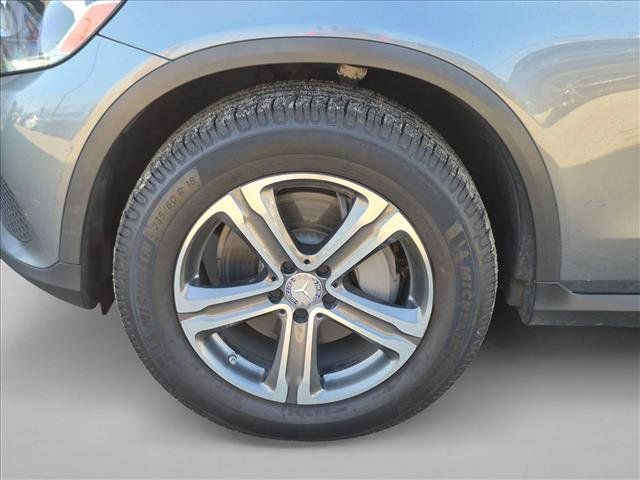 Used 2017 Mercedes-Benz GLC 300 image 24