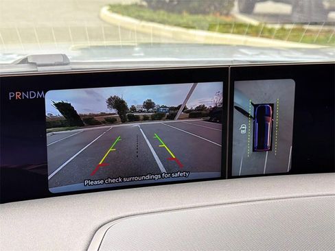 Used 2025 Lincoln Navigator Reserve w/ Jet Appearance Package image 25