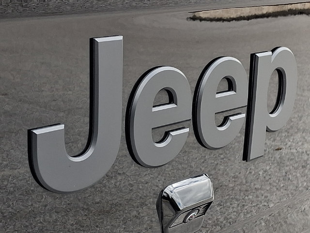 Used 2025 Jeep Gladiator Sport AWD/4WD image 29