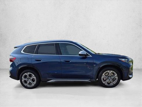 Used 2023 BMW X1 xDrive28i w/ Convenience Package AWD/4WD image 4