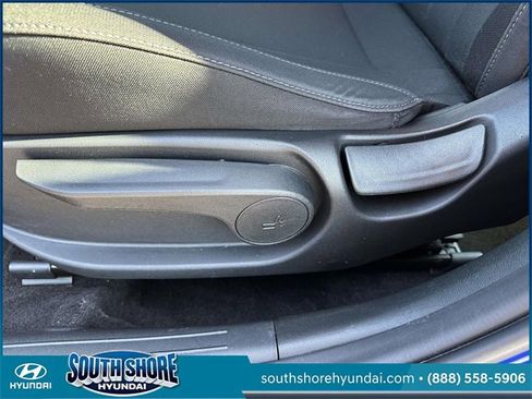 Certified 2023 Hyundai Elantra SEL w/ Convenience Package image 14
